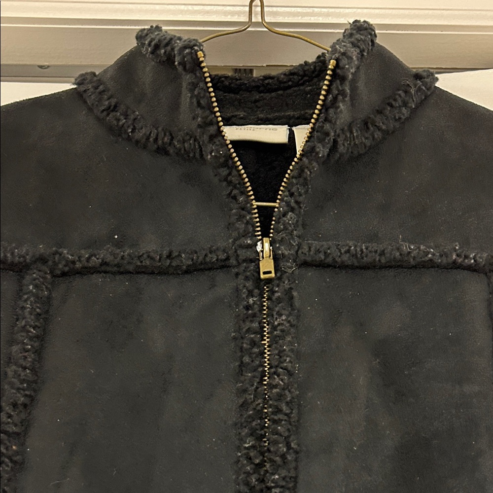 Liz Claiborne Black Sleeveless fuse, suede Sherpa‎ Vest image 5